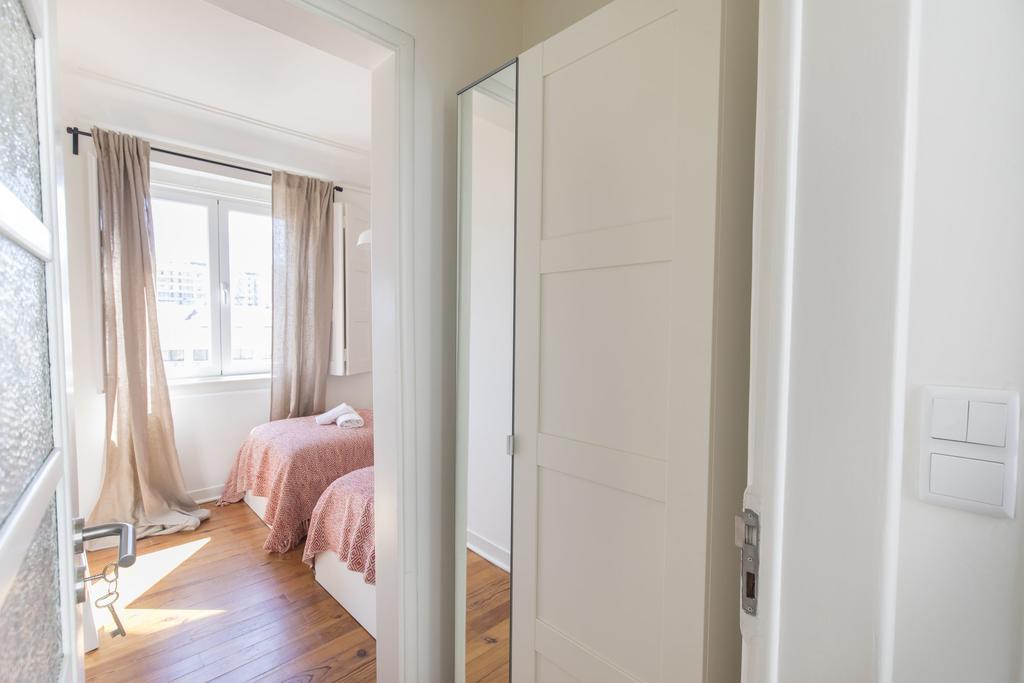 Lovelystay - Bonsai Light And Comfort Flat Lissabon Zimmer foto